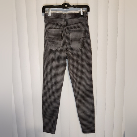 American Eagle Grey & Black Curvy Super High Rise Jegging size 2 - Picture 2 of 5